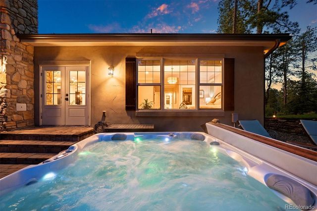 672 Cumberland Road, Larkspur, CO 80118