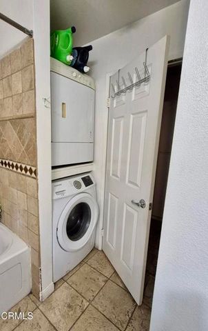 312 W Santa Barbara Street, Santa Paula, CA 93060