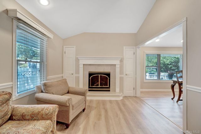15 Abbey Drive, Commack, NY 11725