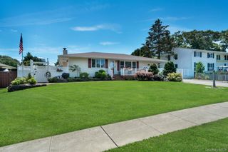 15 Abbey Drive, Commack, NY 11725