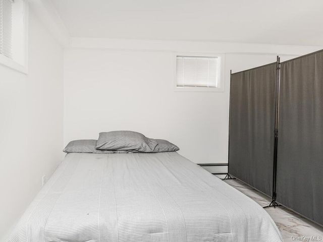 2096 Central Park Avenue, Yonkers, NY 10710