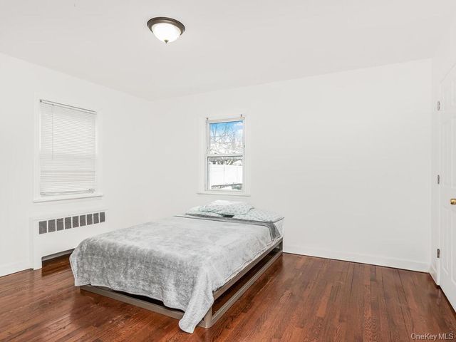 2096 Central Park Avenue, Yonkers, NY 10710