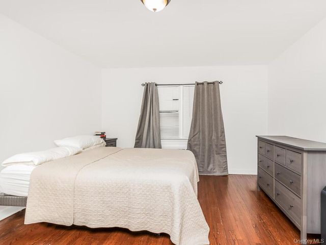 2096 Central Park Avenue, Yonkers, NY 10710