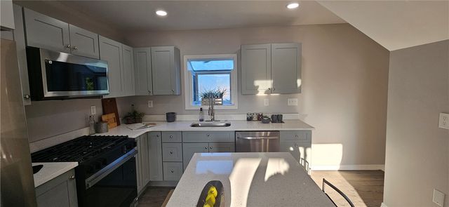 2908 Woodrow St, Liberty Boro, PA 15133