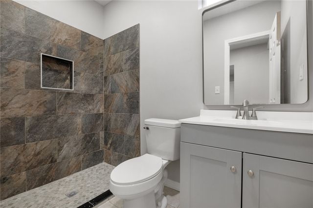 2908 Woodrow St, Liberty Boro, PA 15133