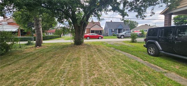 2908 Woodrow St, Liberty Boro, PA 15133