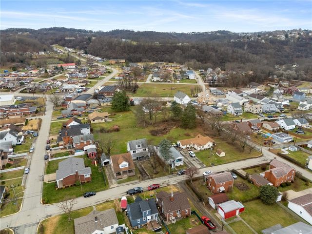 2908 Woodrow St, Liberty Boro, PA 15133