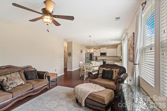1401 Kings Grove Drive, York, SC 29745