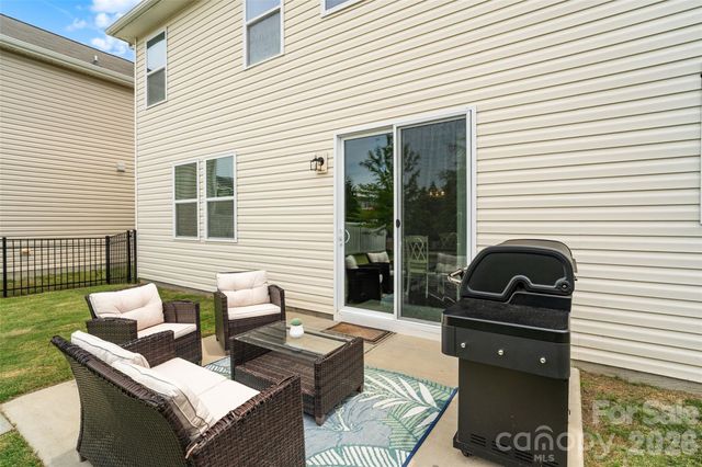 1401 Kings Grove Drive, York, SC 29745