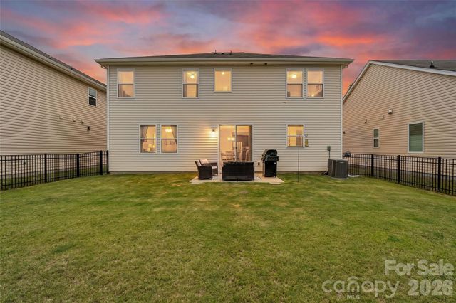 1401 Kings Grove Drive, York, SC 29745