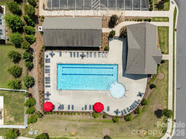 1401 Kings Grove Drive, York, SC 29745
