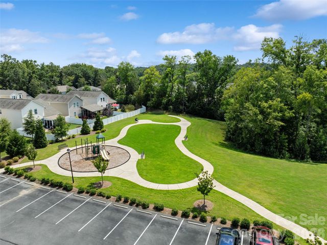 1401 Kings Grove Drive, York, SC 29745