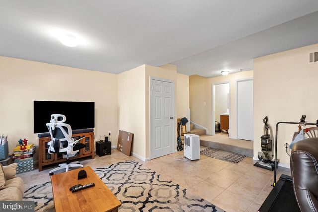 3476 AVIARY WAY, Woodbridge, VA 22192