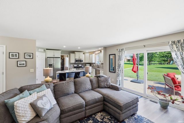 3221 Caledon Place, Fort Wayne, IN 46818