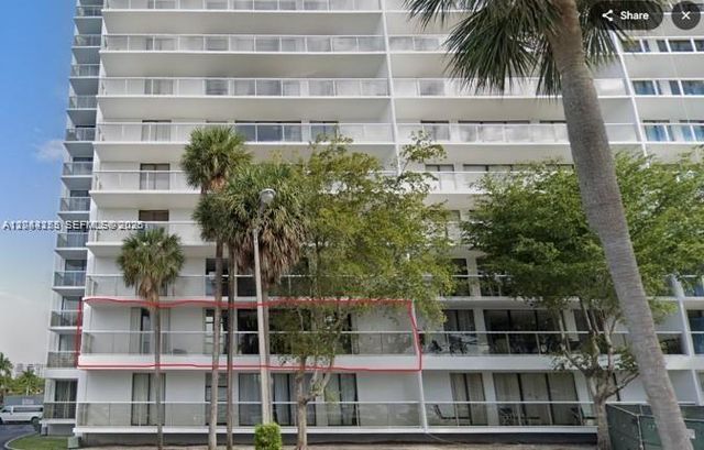 3701 N Country Club Drive 207, Aventura, FL 33180