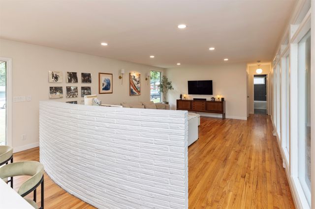 2316 Wakonda View Drive, Des Moines, IA 50321