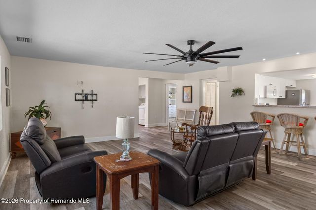 7272 Westwind Street, Weeki Wachee, FL 34607