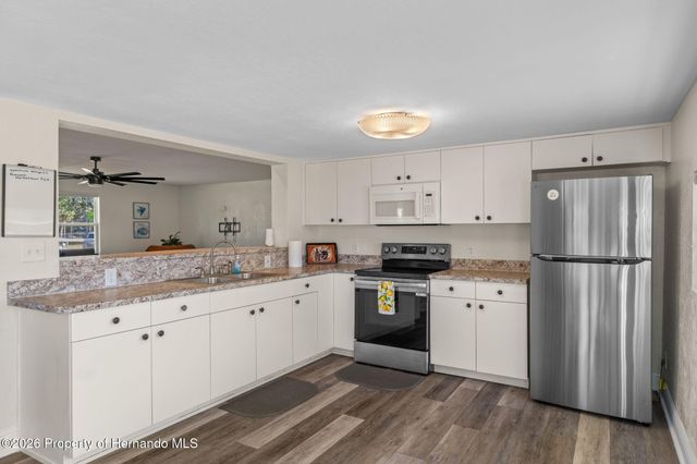 7272 Westwind Street, Weeki Wachee, FL 34607