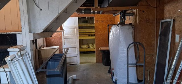 300 N 13th Street, Escanaba, MI 49829