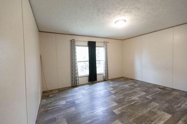 433 Busby Lane, Pineville, MO 64856