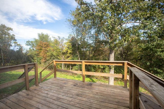 433 Busby Lane, Pineville, MO 64856