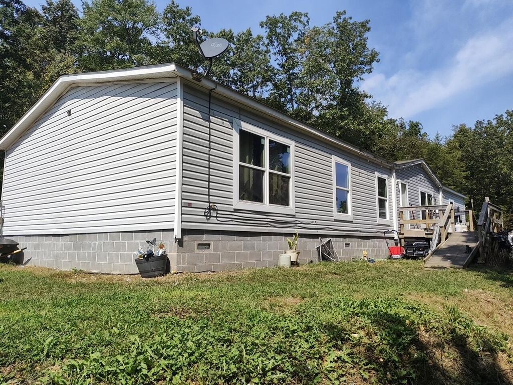 433 Busby Lane, Pineville, MO 64856