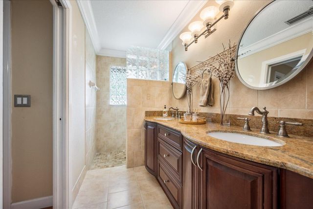 14832 PADDOCK Drive, Wellington, FL 33414