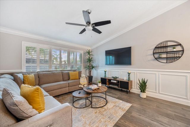 14832 PADDOCK Drive, Wellington, FL 33414
