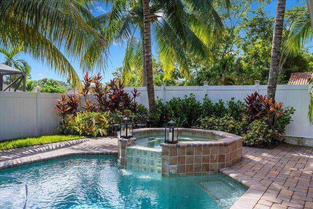 14832 PADDOCK Drive, Wellington, FL 33414