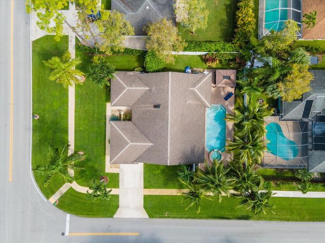 14832 PADDOCK Drive, Wellington, FL 33414