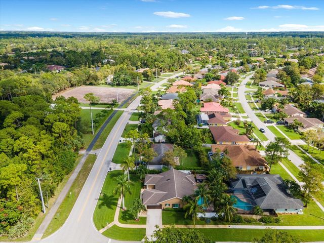 14832 PADDOCK Drive, Wellington, FL 33414