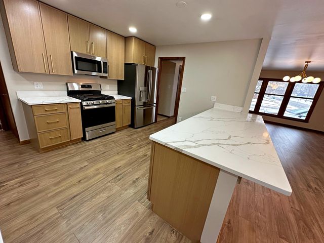 8440 Van Buren Court, Munster, IN 46321