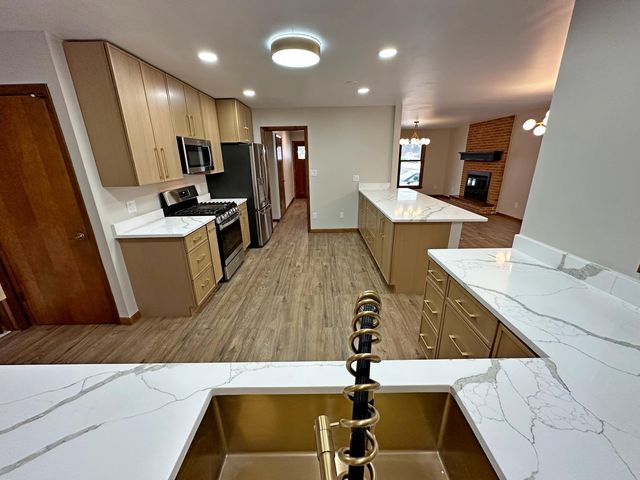 8440 Van Buren Court, Munster, IN 46321