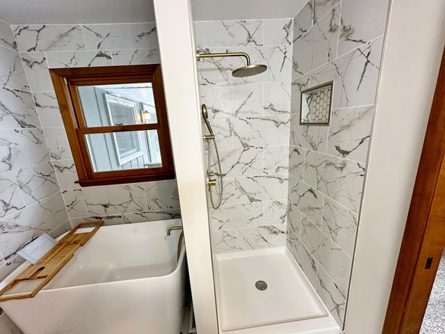 8440 Van Buren Court, Munster, IN 46321