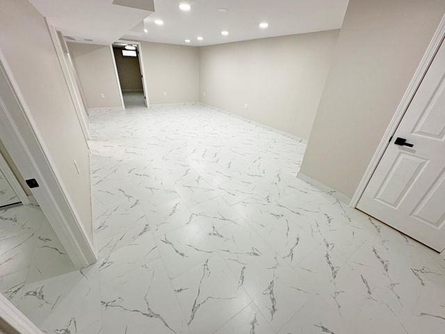 8440 Van Buren Court, Munster, IN 46321