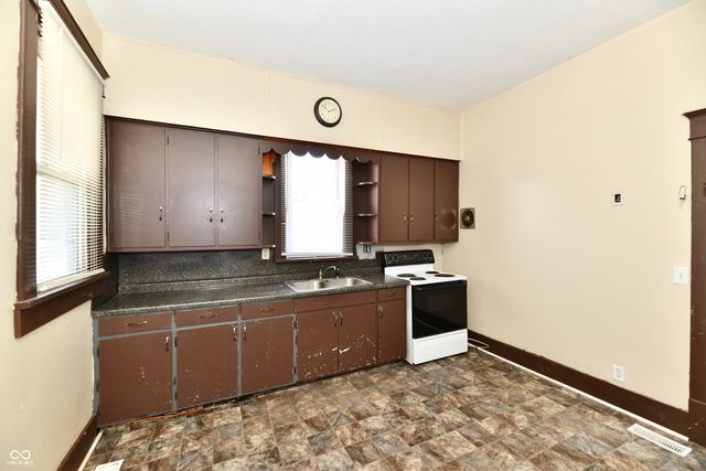 208 E Sherman Street, Windfall, IN 46076