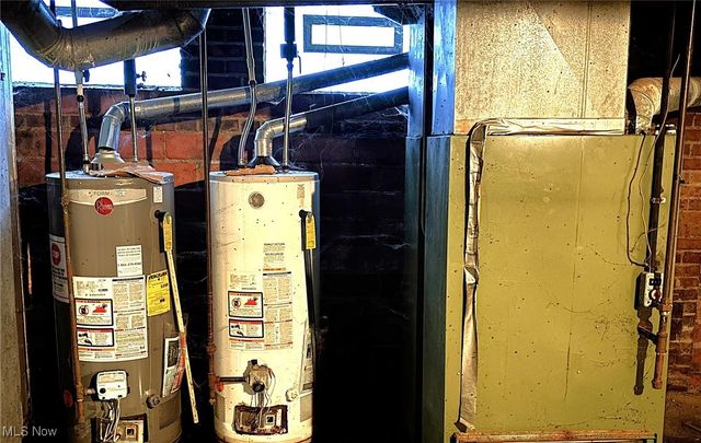 1675 Carlyon Road, East Cleveland, OH 44112