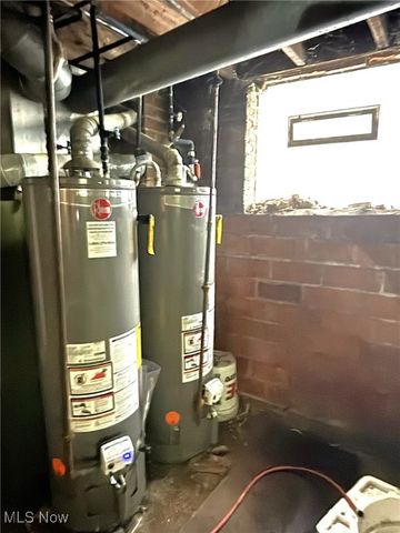 1675 Carlyon Road, East Cleveland, OH 44112