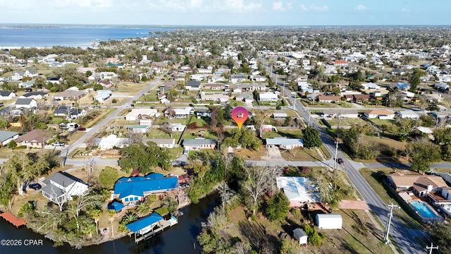 411 Virginia Avenue, Lynn Haven, FL 32444