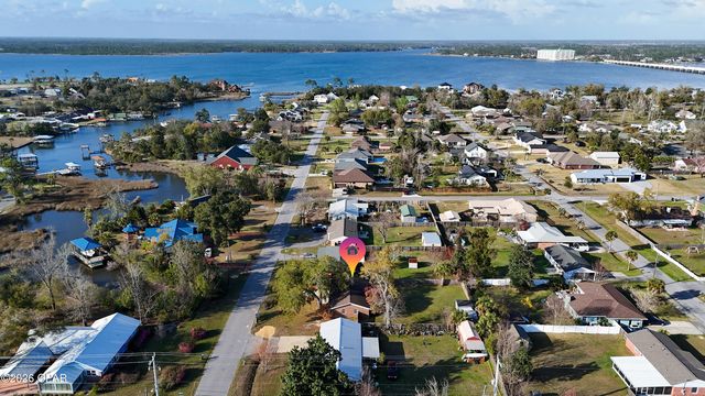 411 Virginia Avenue, Lynn Haven, FL 32444