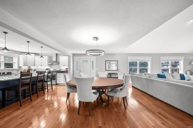 623 Corby Boulevard, South Bend, IN 46617