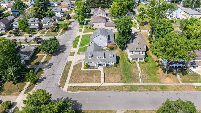 623 Corby Boulevard, South Bend, IN 46617