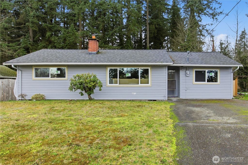 22204 48th Avenue W, Mountlake Terrace, WA 98043