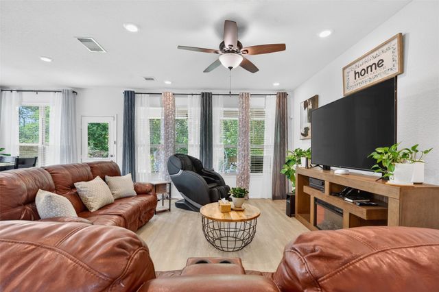 2832 Mistygate Court, Conroe, TX 77301