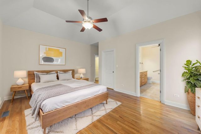 204 Amherst Circle, Oswego, IL 60543