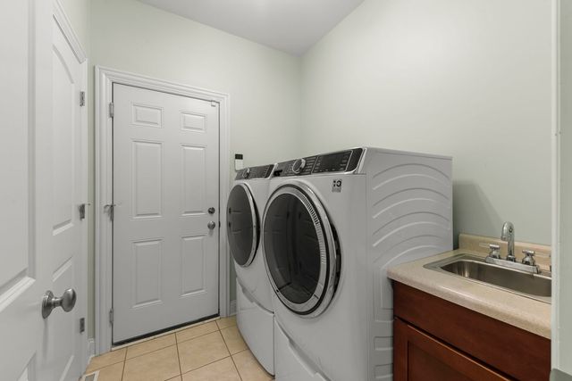 204 Amherst Circle, Oswego, IL 60543