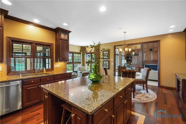 6535 Silver Lake Drive, Findlay, OH 45840