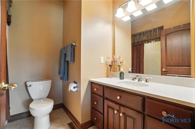 6535 Silver Lake Drive, Findlay, OH 45840