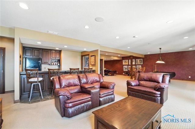 6535 Silver Lake Drive, Findlay, OH 45840