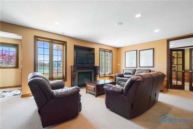 6535 Silver Lake Drive, Findlay, OH 45840